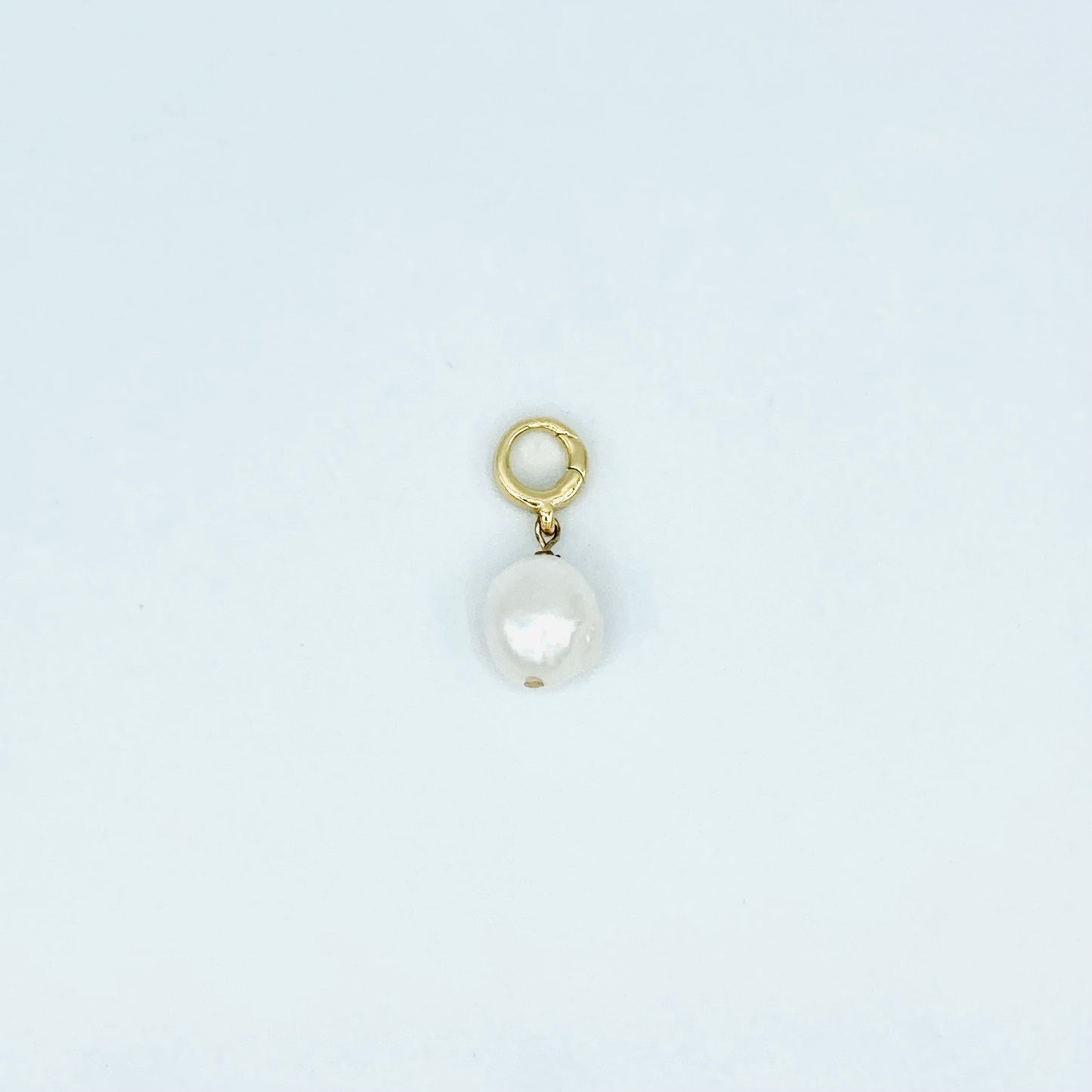 Bikini Charm in Pearl