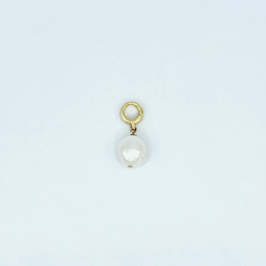 Bikini Charm in Pearl